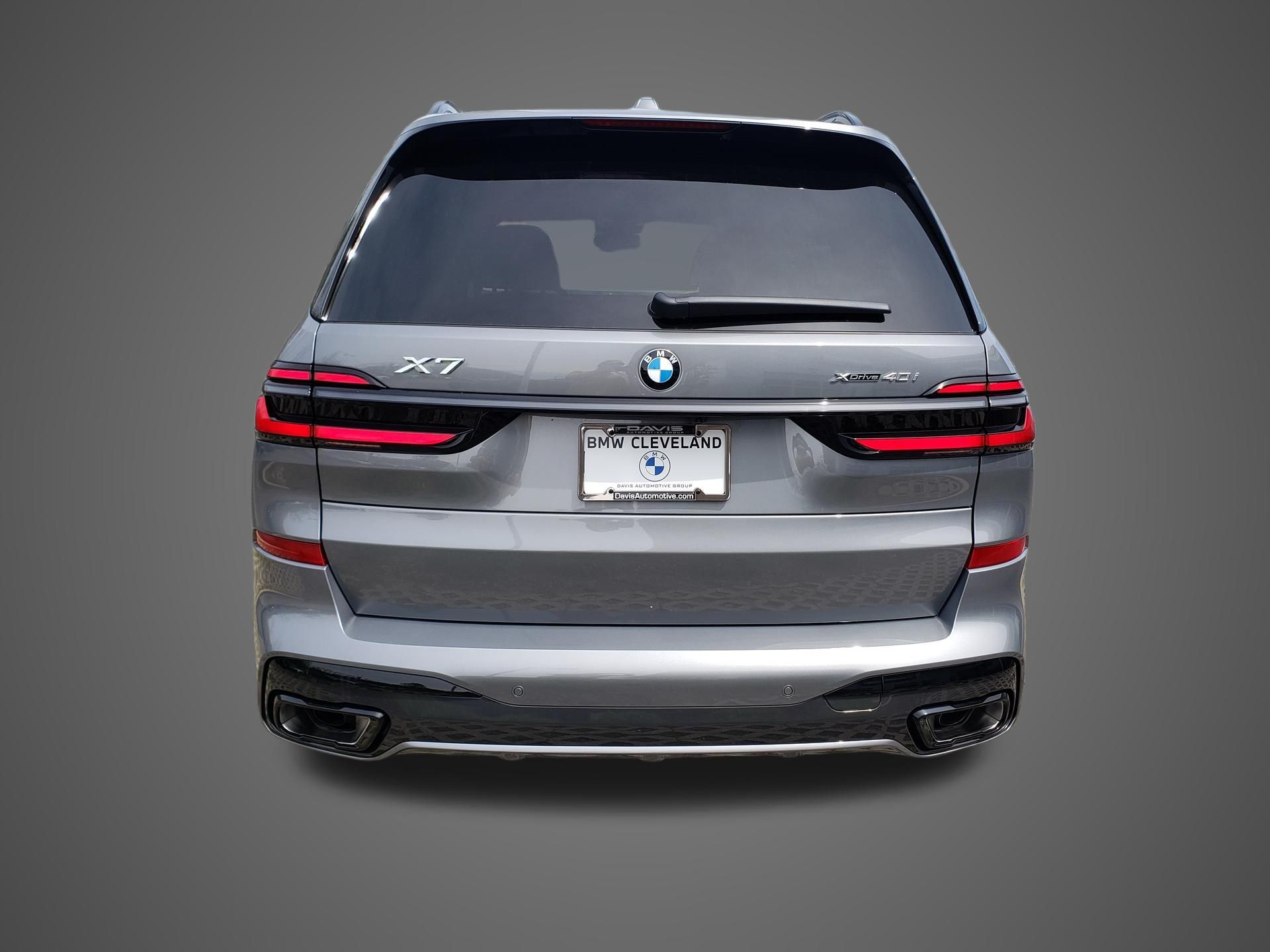 2027 BMW X7 40i - Photo 6