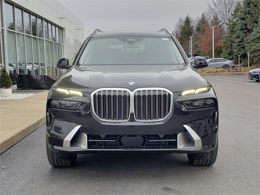 New 2026 BMW X7 xDrive40i SUV