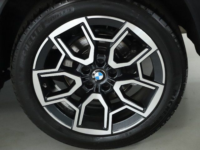 2025 BMW X1 28i - Photo 45