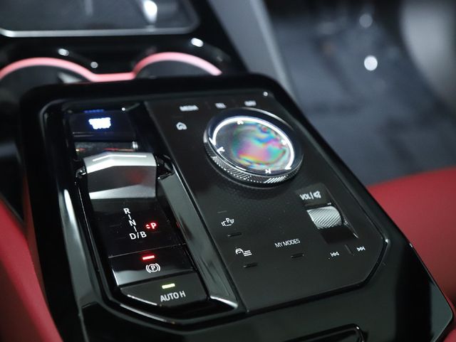 2025 BMW i5 40 - Photo 28