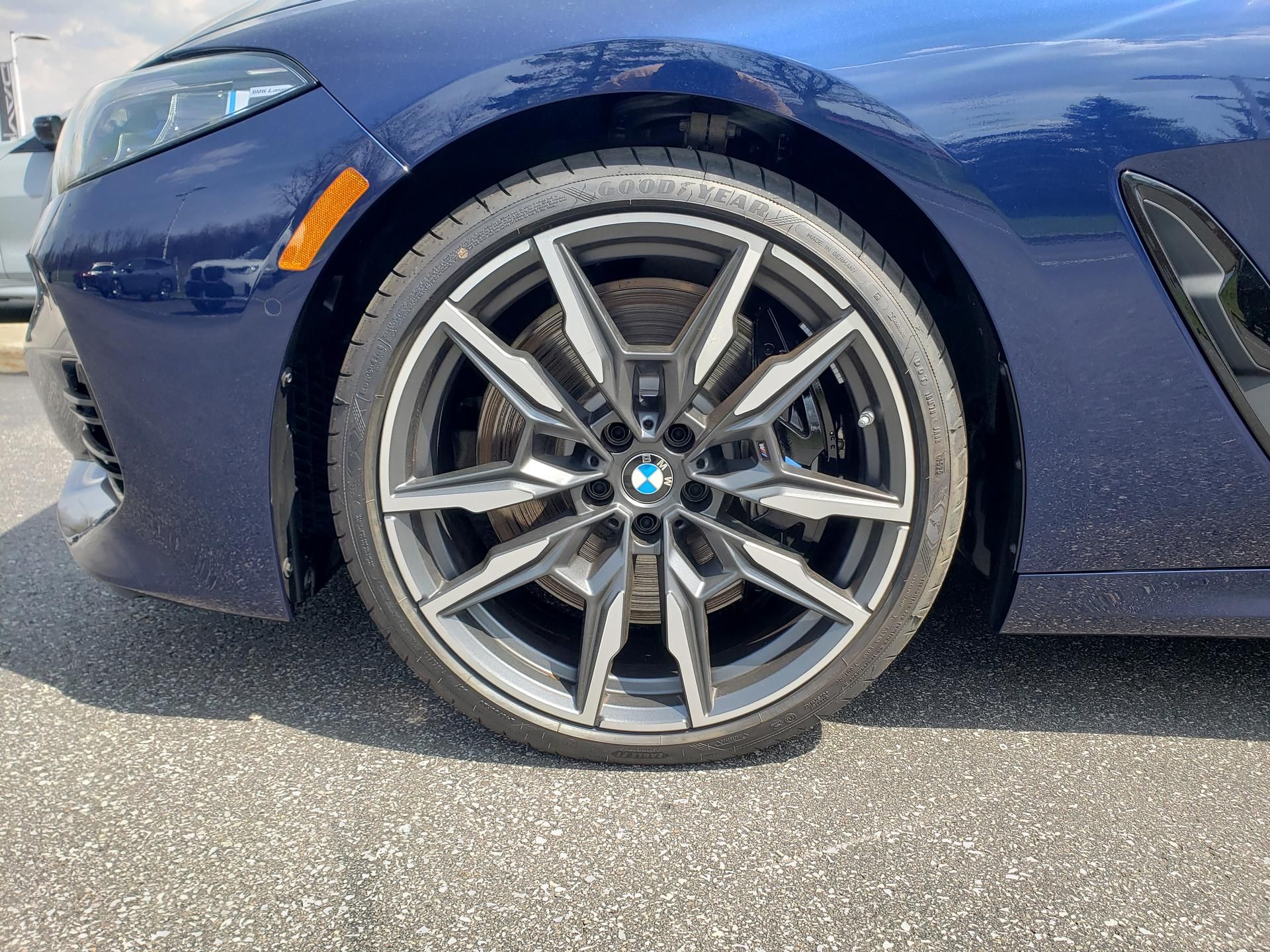 2026 BMW 8 Series M850i - Photo 29