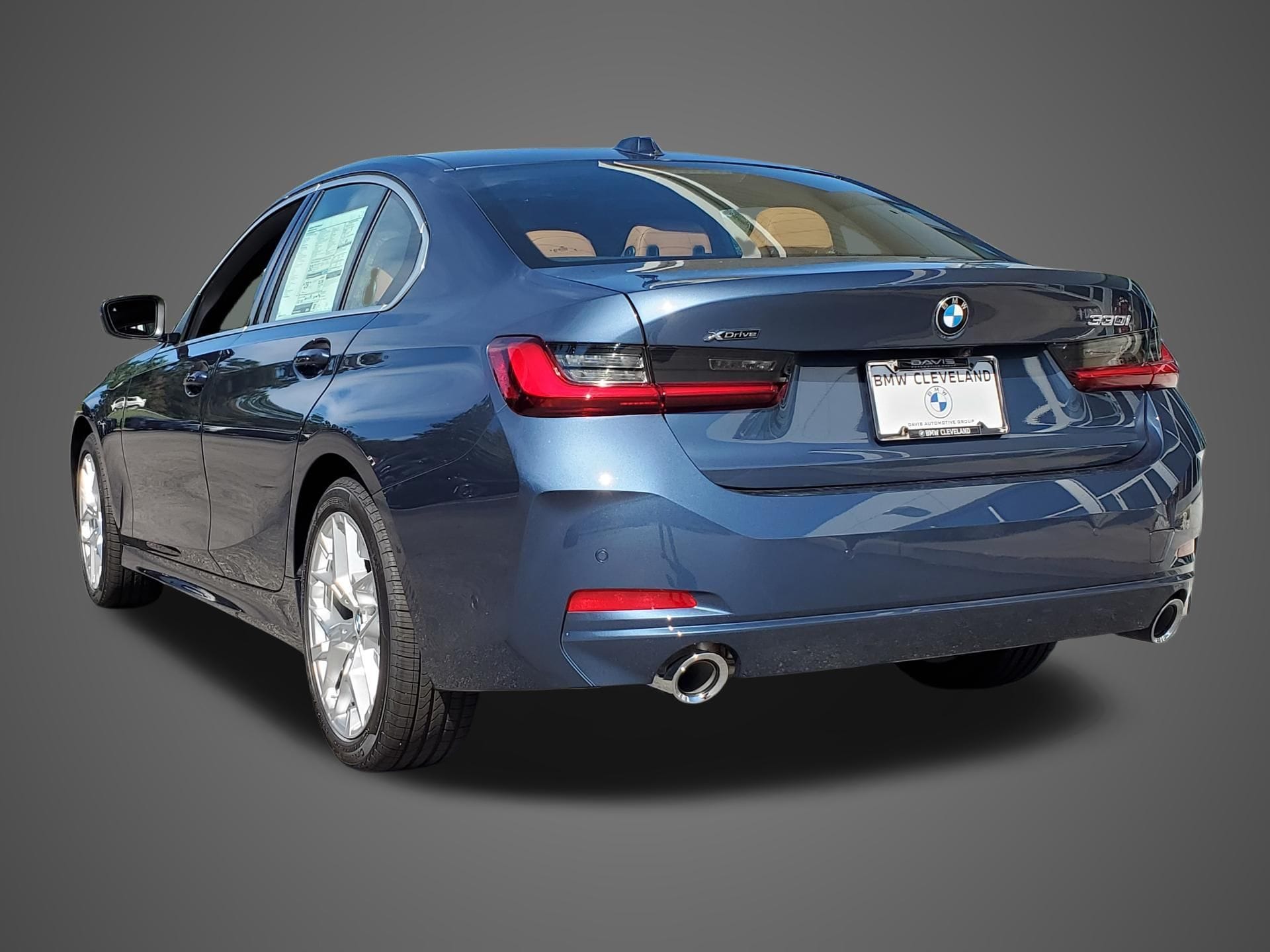 2026 BMW 3 Series 330i - Photo 9