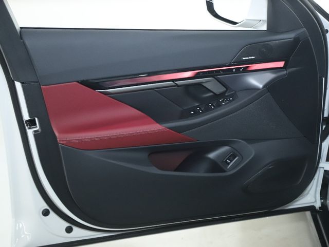 2025 BMW i5 40 - Photo 17