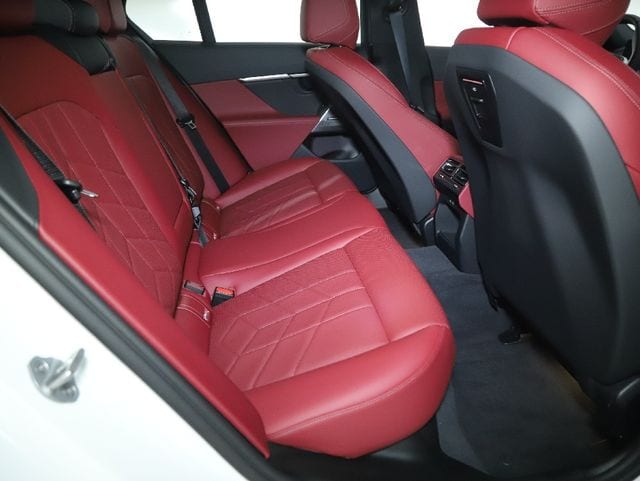 2025 BMW i5 40 - Photo 33