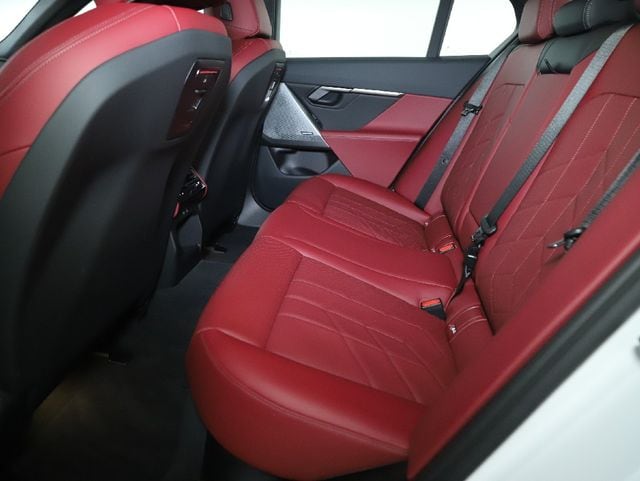 2025 BMW i5 40 - Photo 16