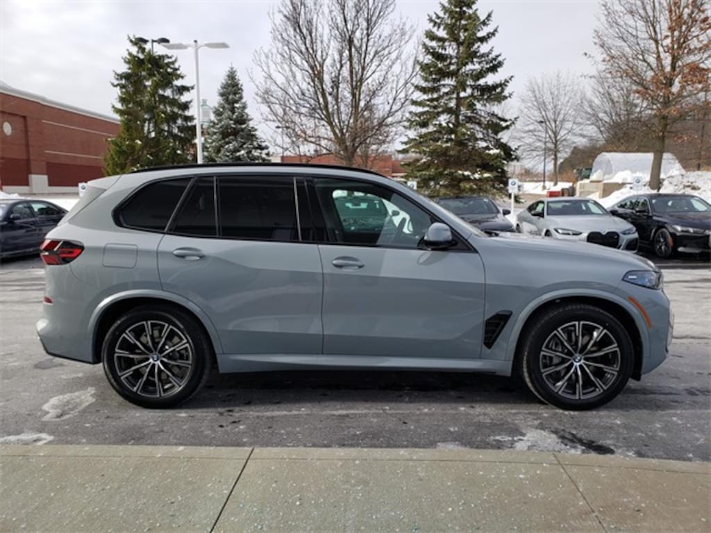 New 2026 BMW X5 PHEV xDrive50e SUV