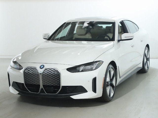 2025 BMW i4 40's photo