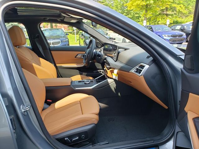 2025 BMW 3 Series 330i - Photo 17