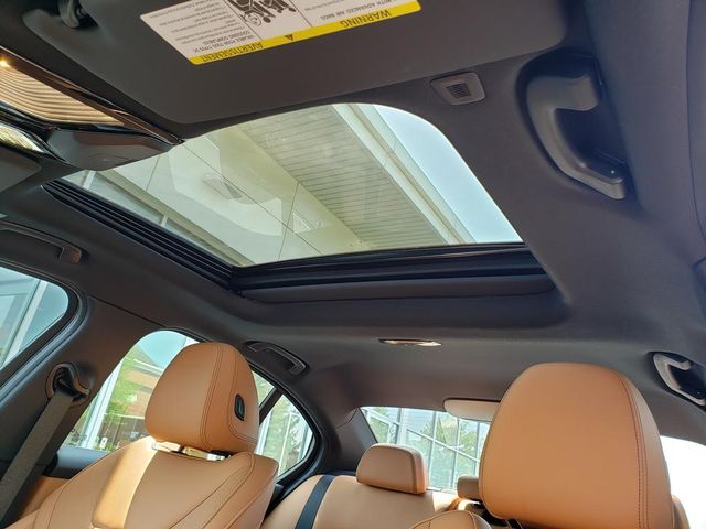 2025 BMW 3 Series 330i - Photo 20