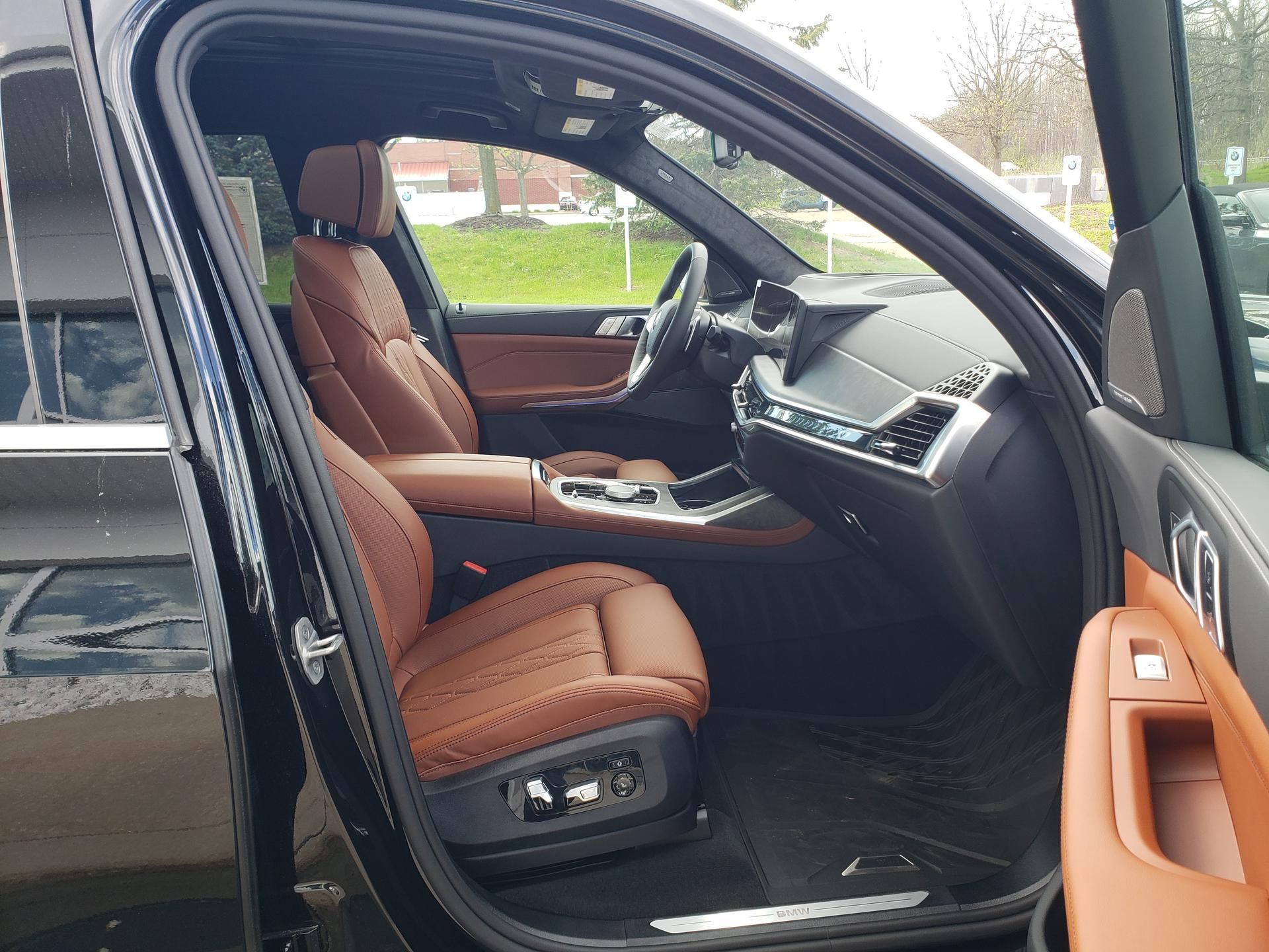 2026 BMW X7 40i - Photo 19