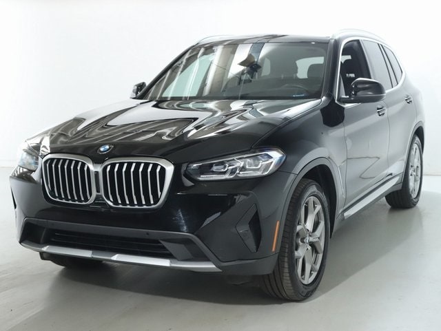 2023 BMW X3 30i's photo