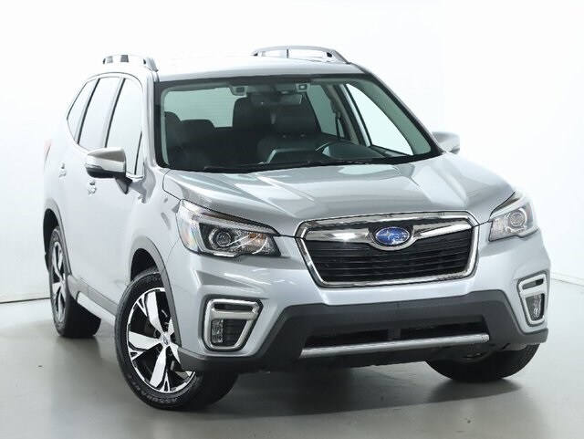 2020 Subaru Forester Touring photo 2