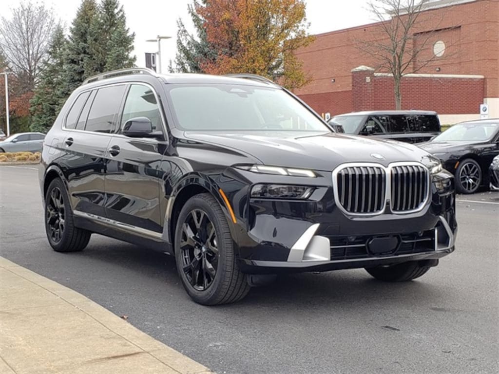 New 2026 BMW X7 xDrive40i SUV
