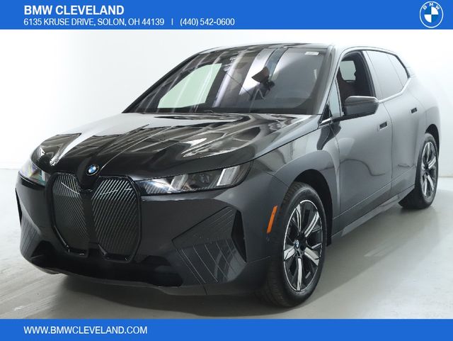 2026 BMW iX xDrive40's photo