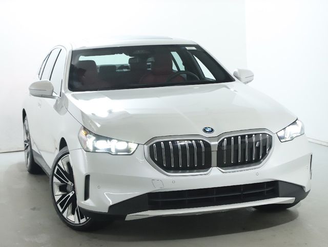 Used 2025 BMW i5 40 with VIN WBY13HG04SCU78017 for sale in Solon, OH
