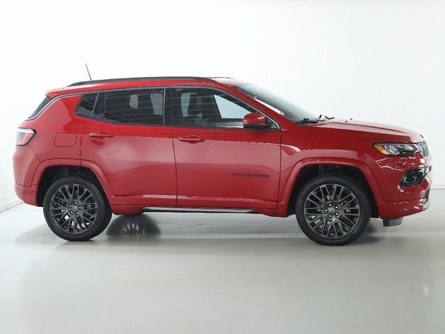 2022 Jeep Compass (RED) Edition - Photo 12