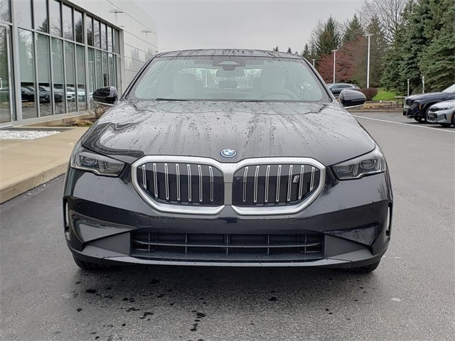 Used 2025 BMW i5 Base with VIN WBY13HG05SCU82920 for sale in Solon, OH