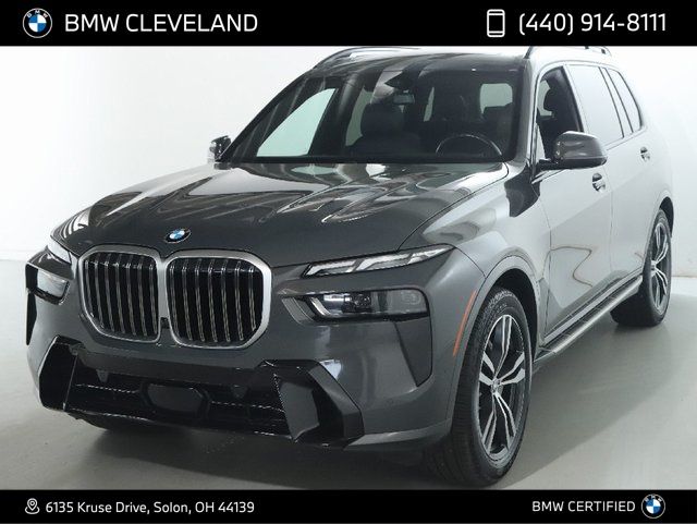 2023 BMW X7 xDrive40i's photo
