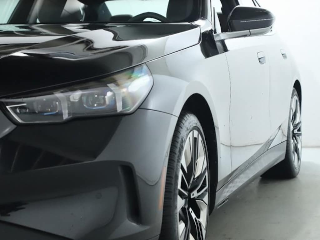 Certified 2025 BMW 530i xDrive Sedan