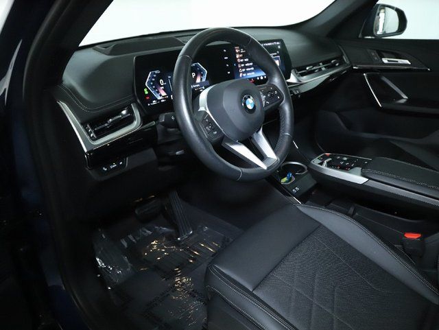 2025 BMW X1 28i - Photo 21