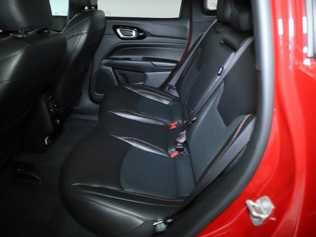 2022 Jeep Compass (RED) Edition - Photo 16