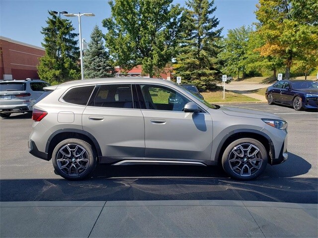 2026 Bmw X1 XDrive28i photo 3