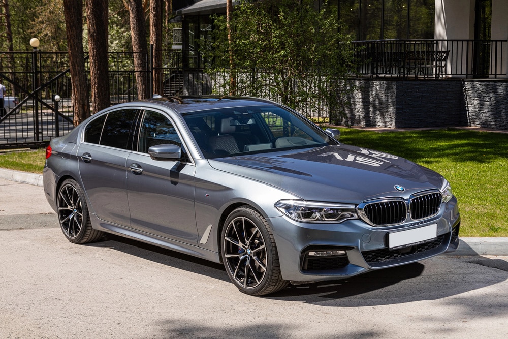 how-the-2025-bmw-5-series-delivers-superior-quality-in-the-mid-size-sedan-class-img.jpg