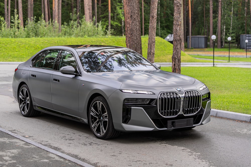 2025-bmw-7-series-specs-the-ultimate-sedan-for-the-modern-driver-img.jpg