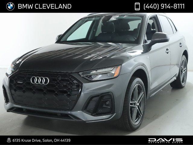 2022 Audi Q5 55 e Premium Plus's photo