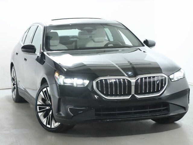 Used 2025 BMW i5 40 with VIN WBY13HG05SCU82920 for sale in Solon, OH
