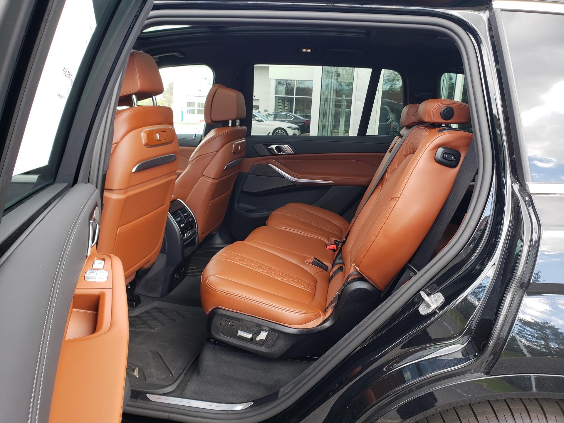 2026 BMW X7 40i - Photo 13