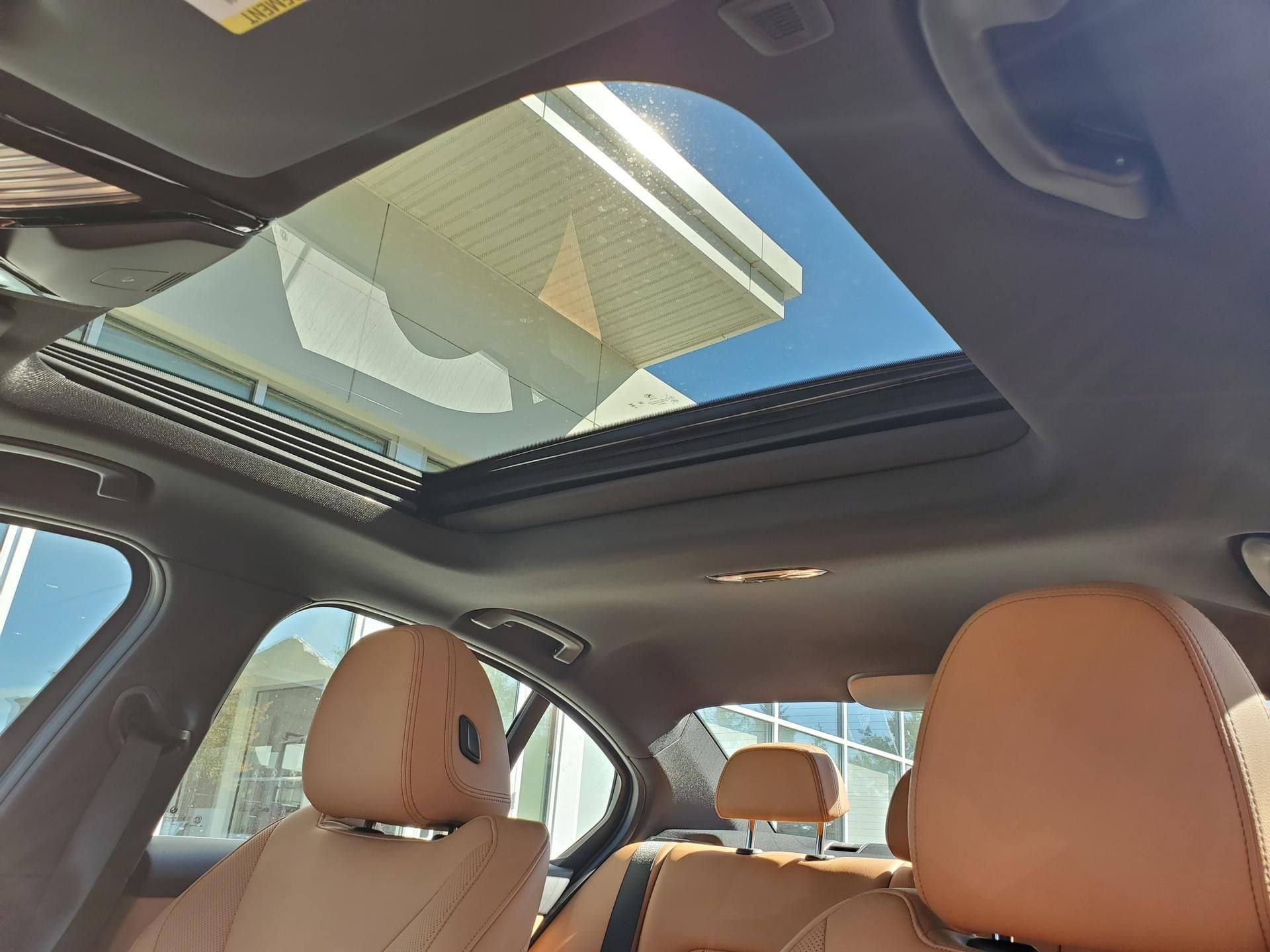 2026 BMW 3 Series 330i - Photo 28