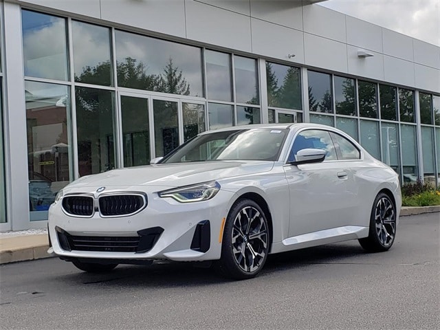 2025 BMW 230i Coupe 