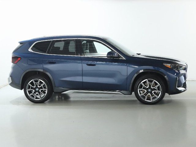 2025 BMW X1 28i - Photo 13
