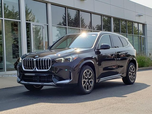 2026 BMW X1 28i's photo