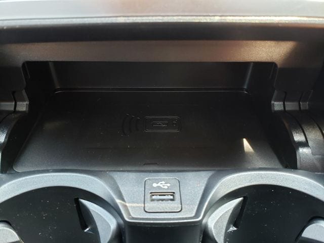 2025 BMW 3 Series 330i - Photo 22