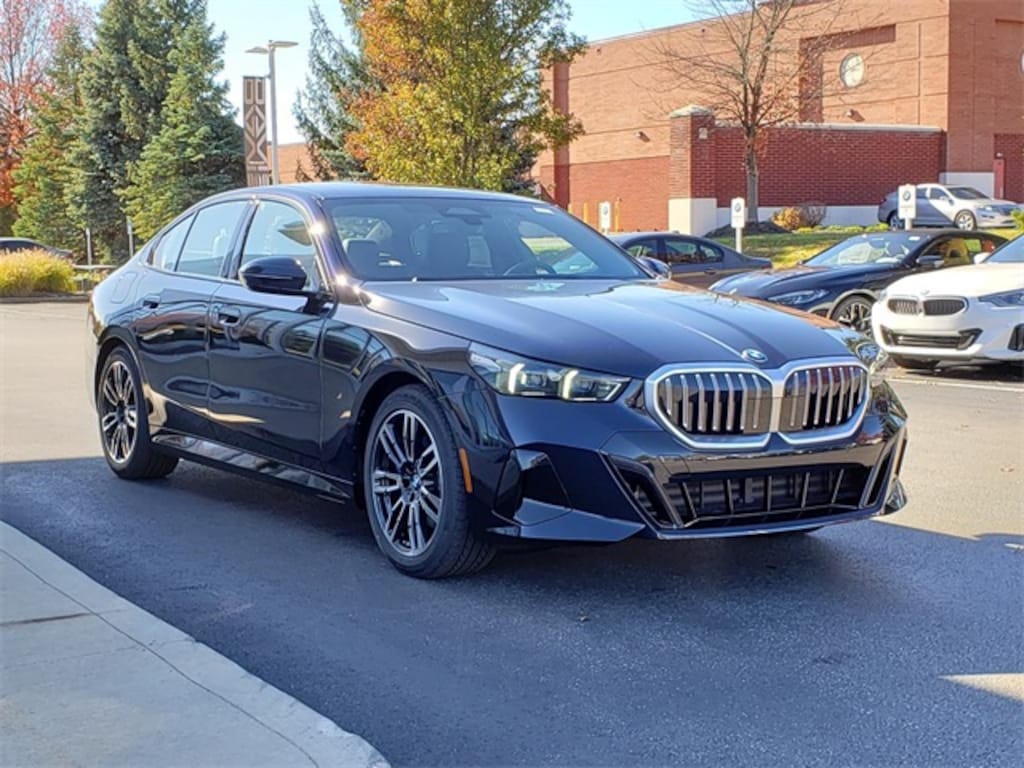 New 2026 BMW 530i xDrive Sedan