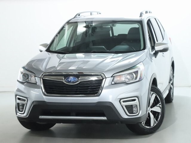 2020 Subaru Forester Touring photo 3