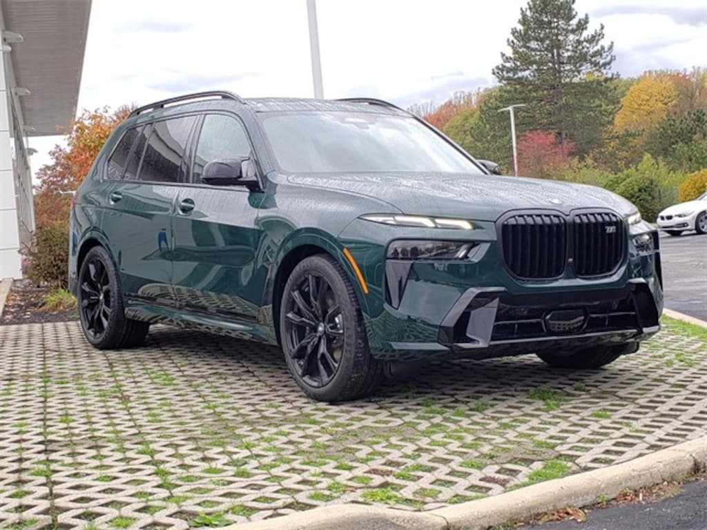 New 2026 BMW X7 M60i SUV
