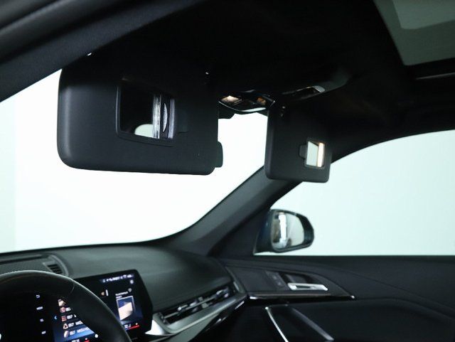 2025 BMW X1 28i - Photo 24