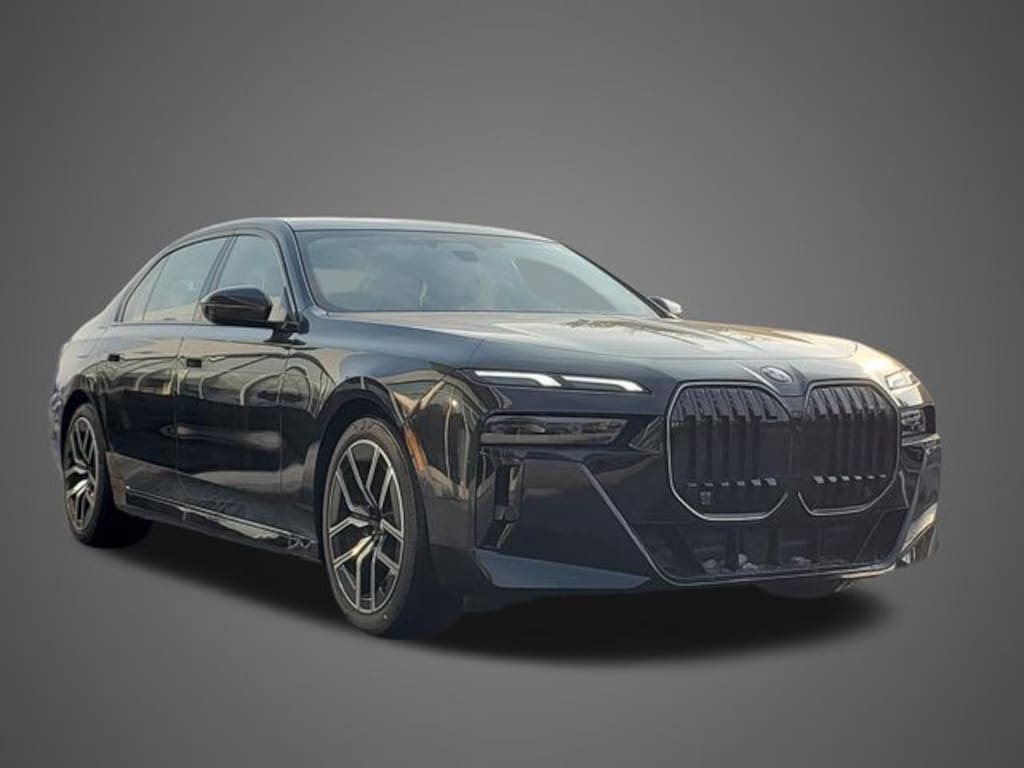 New 2026 BMW 740i xDrive Sedan