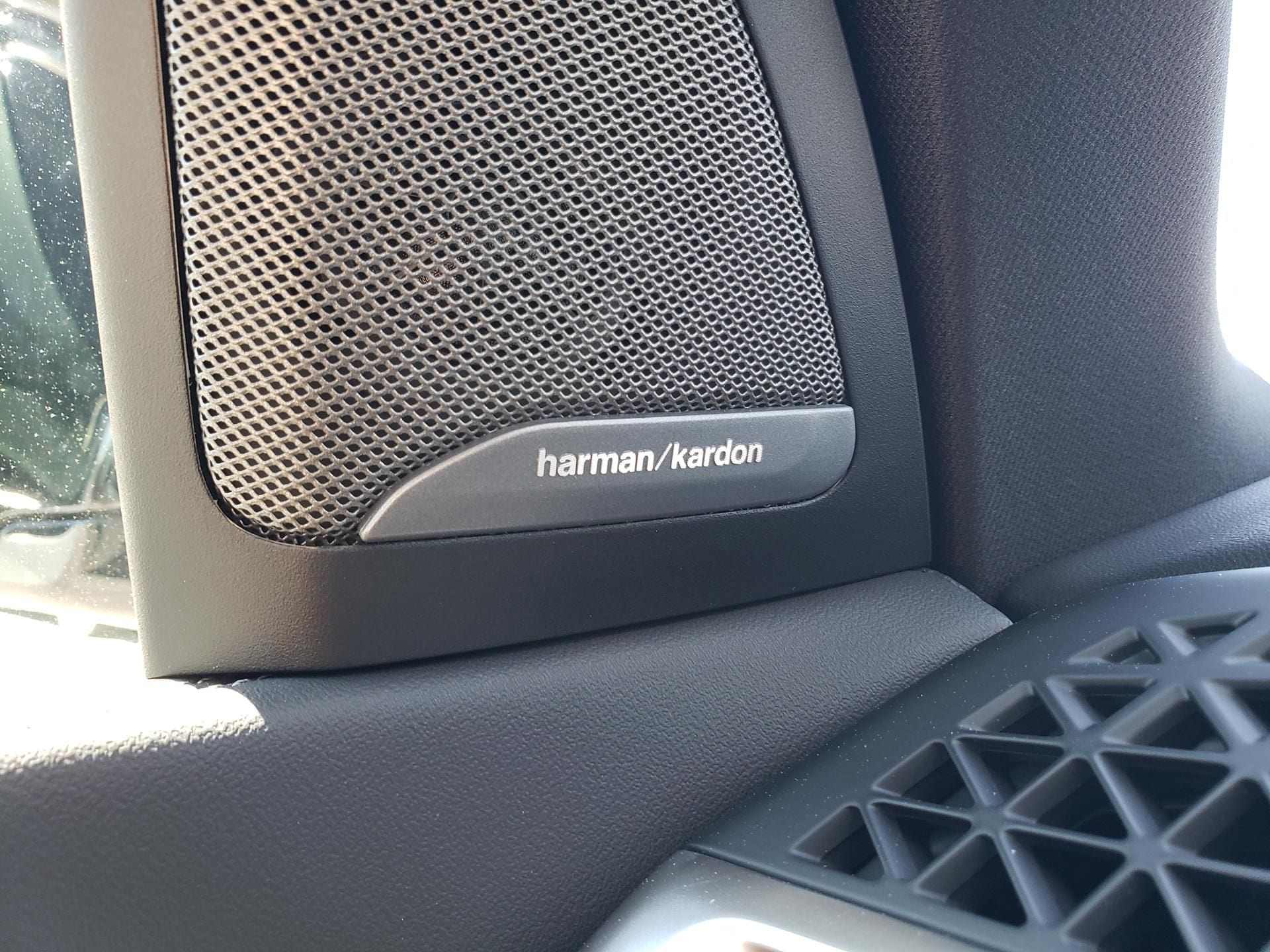2026 BMW X5 50e - Photo 21