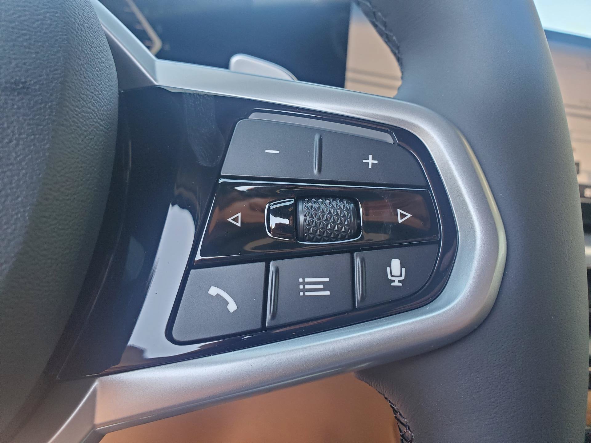 2026 BMW 3 Series 330i - Photo 26