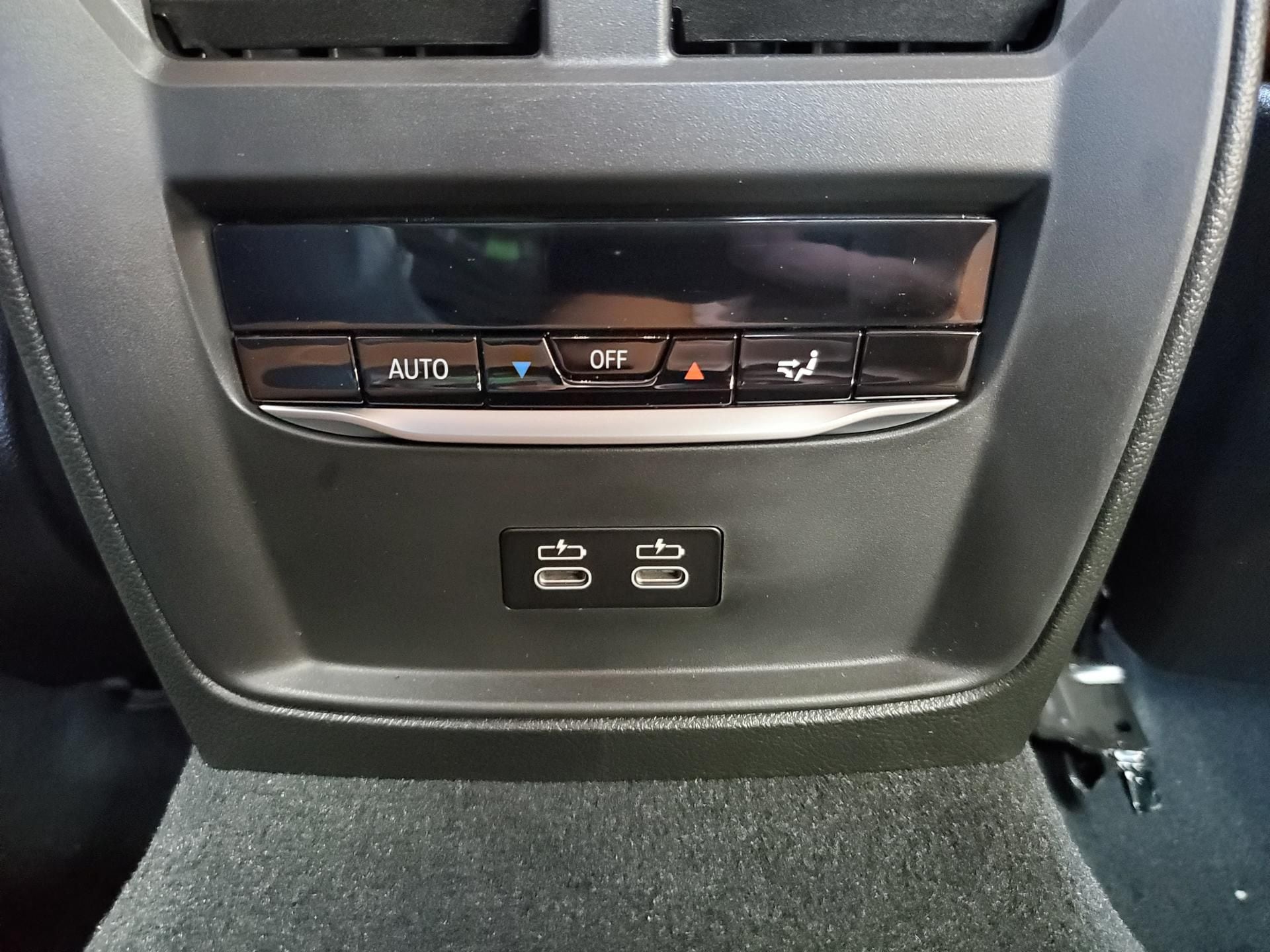 2026 BMW 3 Series 330i - Photo 16