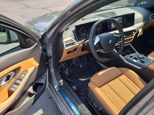 2025 BMW 3 Series 330i - Photo 9
