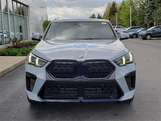 2025 Bmw X2 xDrive28i photo 2