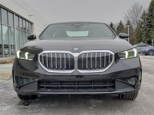 2025 Bmw 530i xDrive photo 2