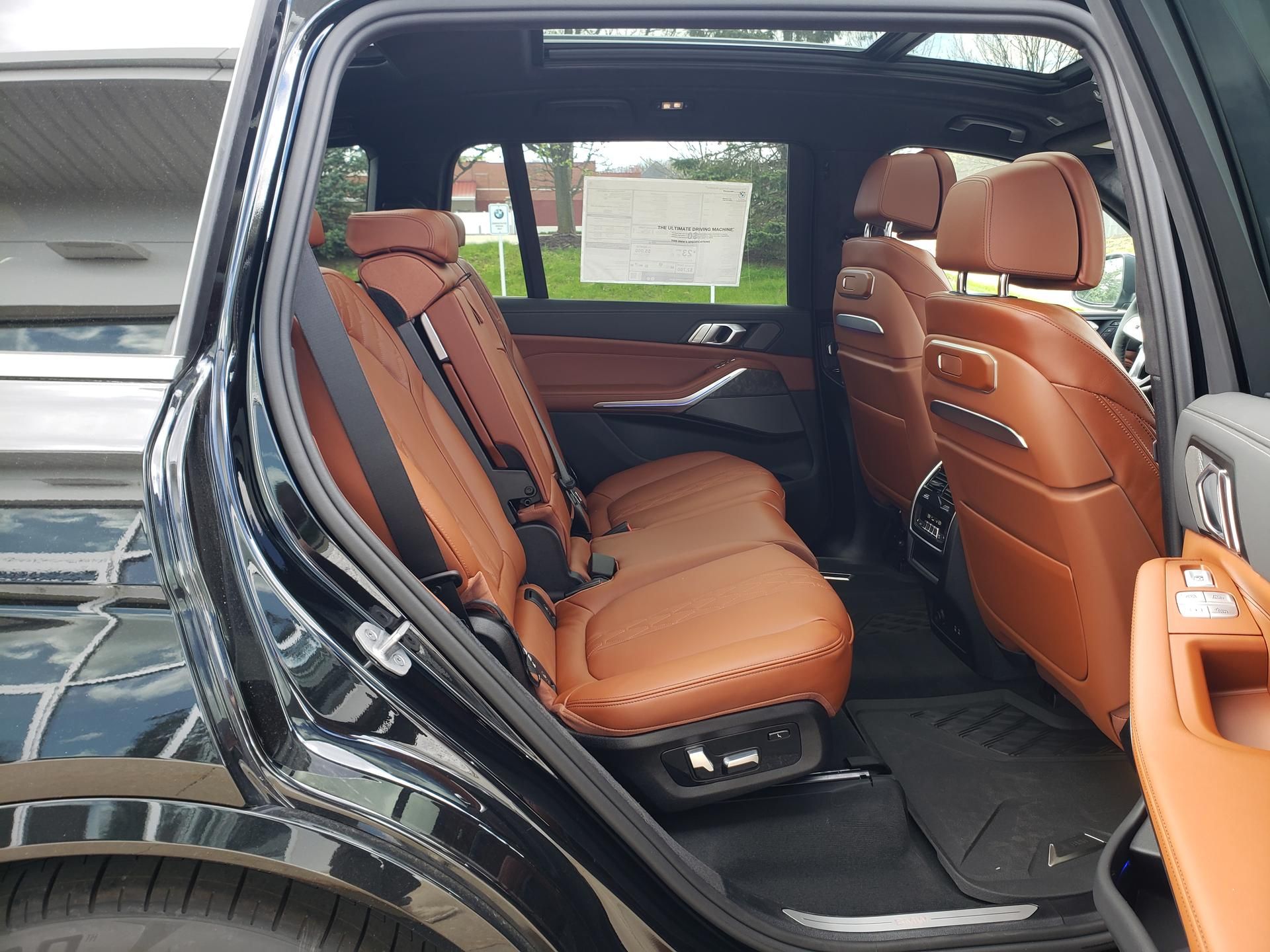 2026 BMW X7 40i - Photo 17