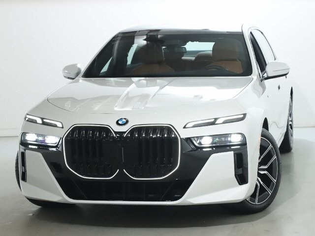 2025 Bmw 740i xDrive photo 2
