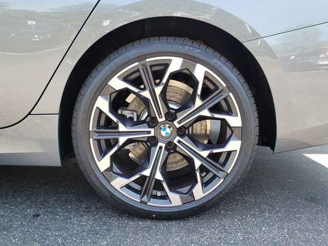 2025 BMW 3 Series 330i - Photo 27
